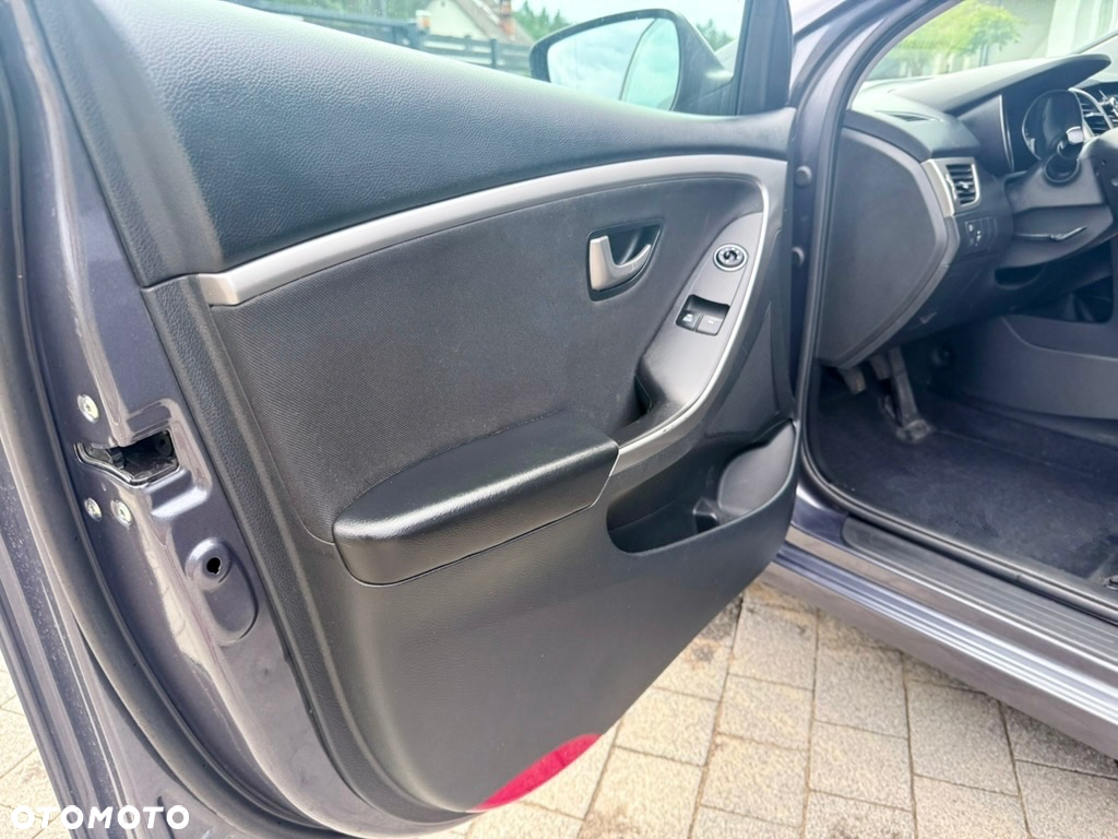 Hyundai i30 1.4 CRDi Comfort - 15