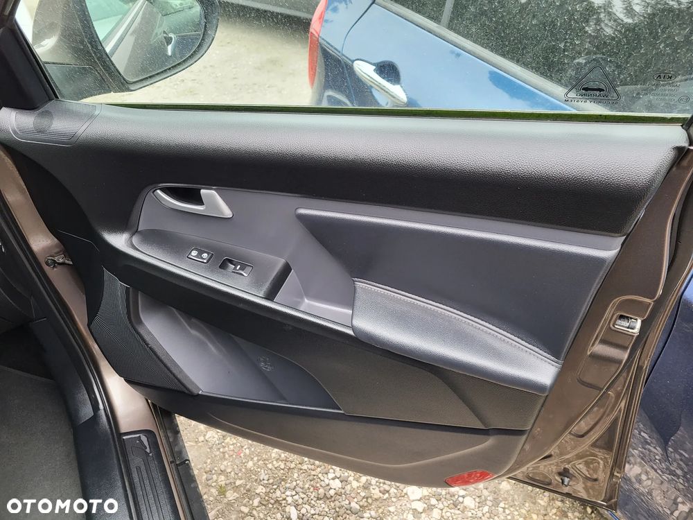 Kia Sportage 2.0 CRDI 4WD Attract - 21