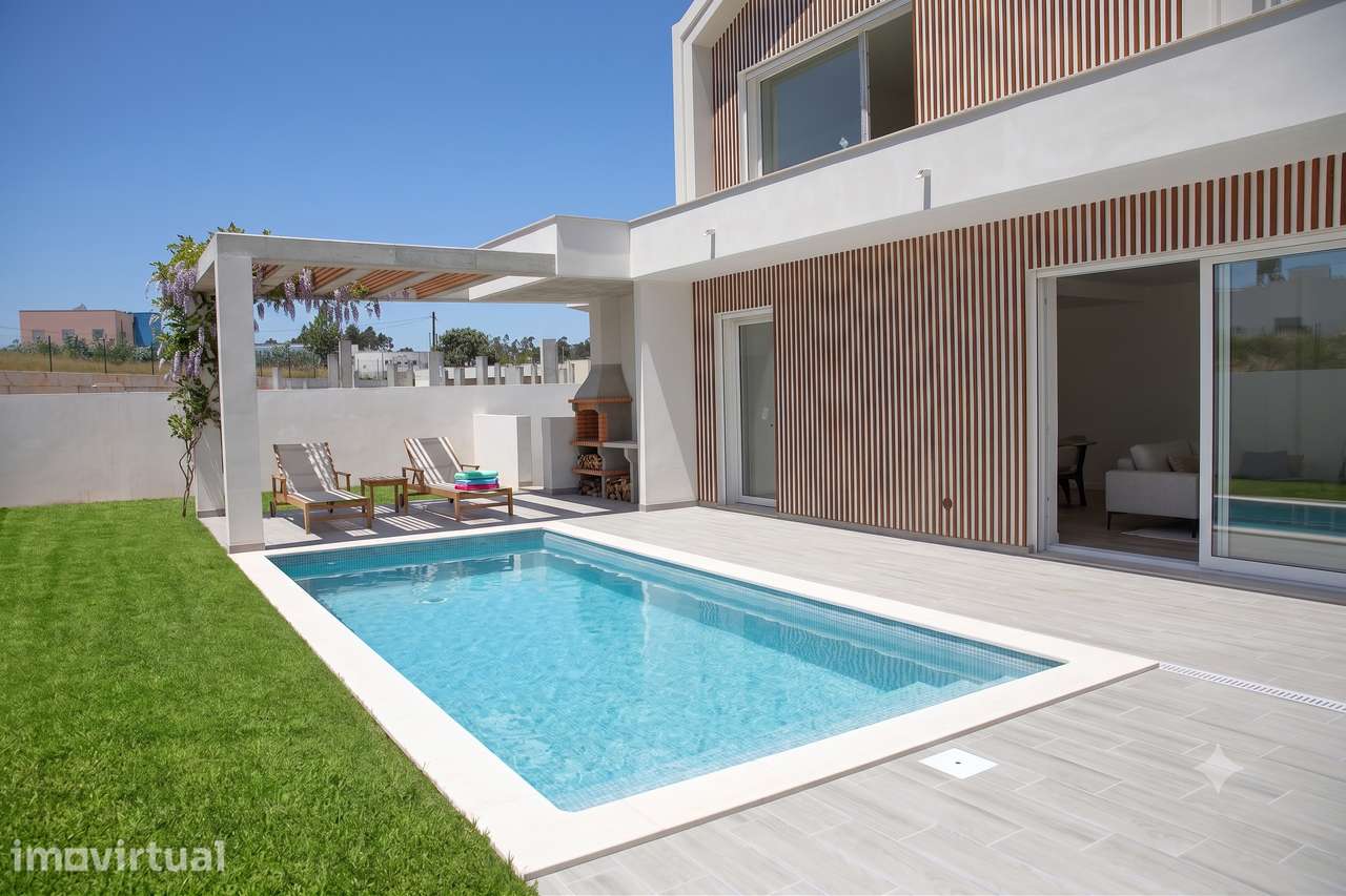 Moradia Unifamiliar T4 com Piscina e Jardim | Óbidos - Grande imagem: 2/17