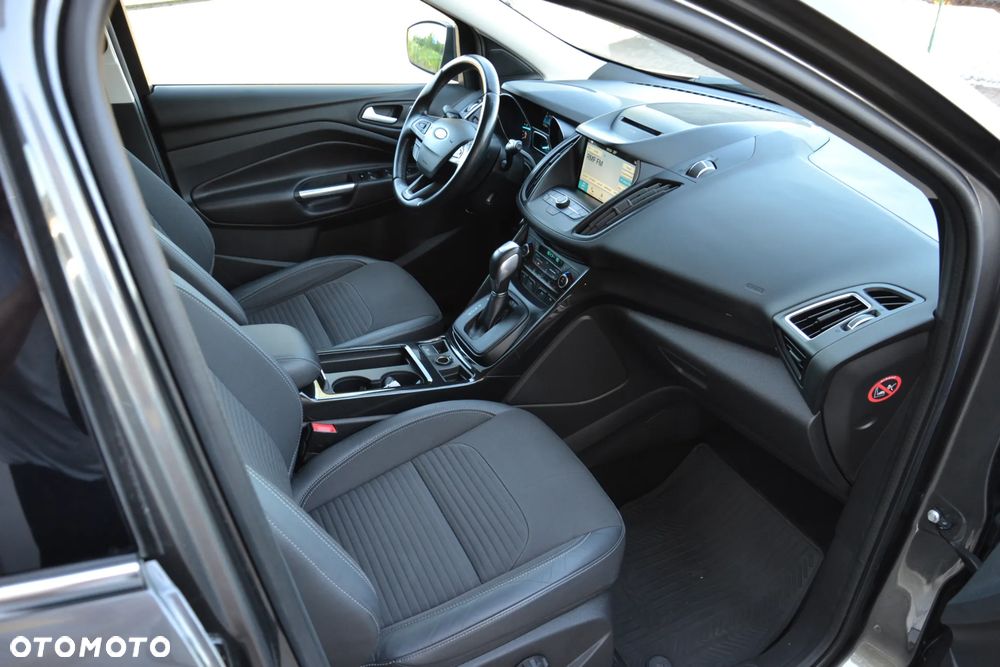 Ford Kuga 2.0 TDCi 4x4 Titanium - 32