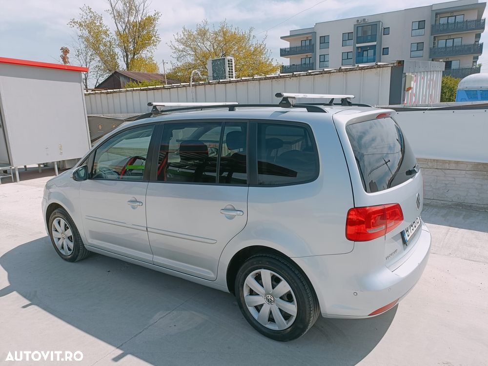 Volkswagen Touran - 3