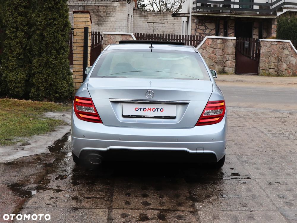 Mercedes-Benz Klasa C 200 Avantgarde Edition - 12