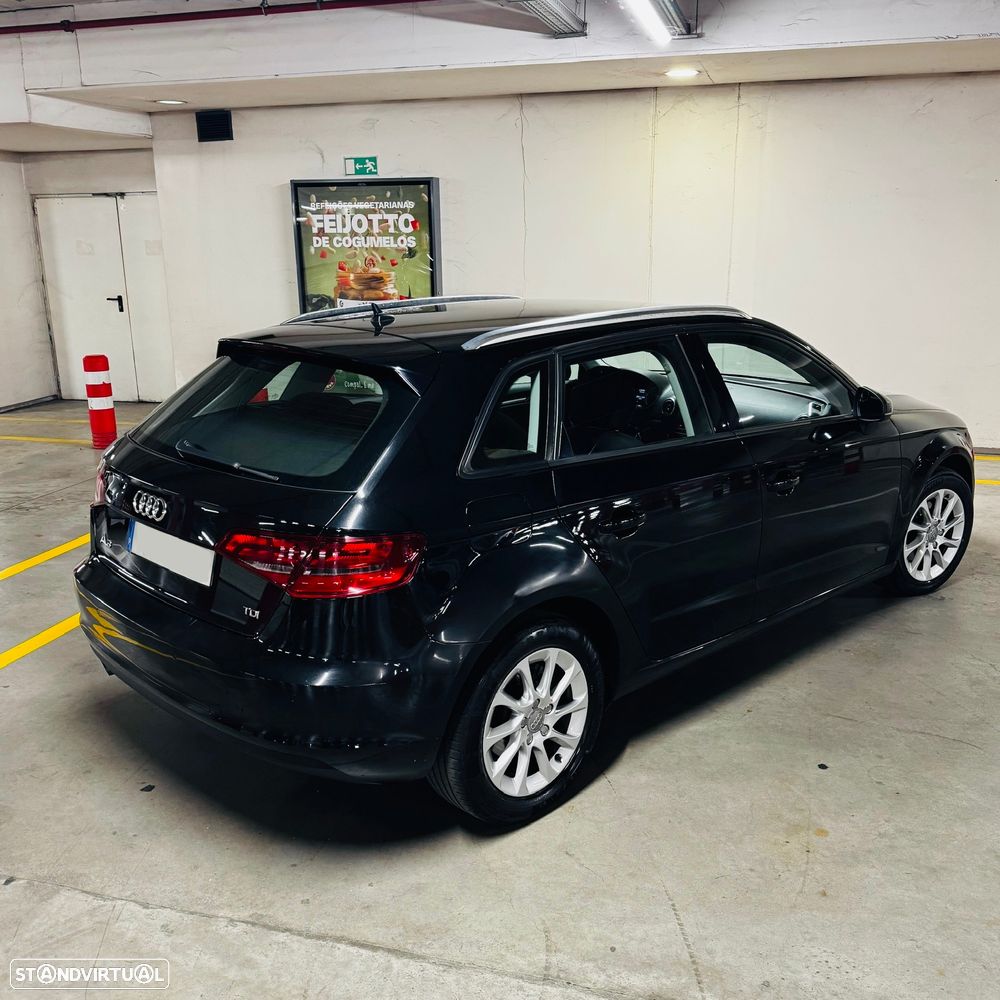 Audi A3 Sportback 1.6 TDI Advance S tronic - 2