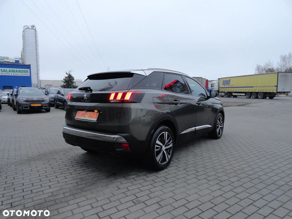 Peugeot 3008 1.5 BlueHDi Allure S&S - 26
