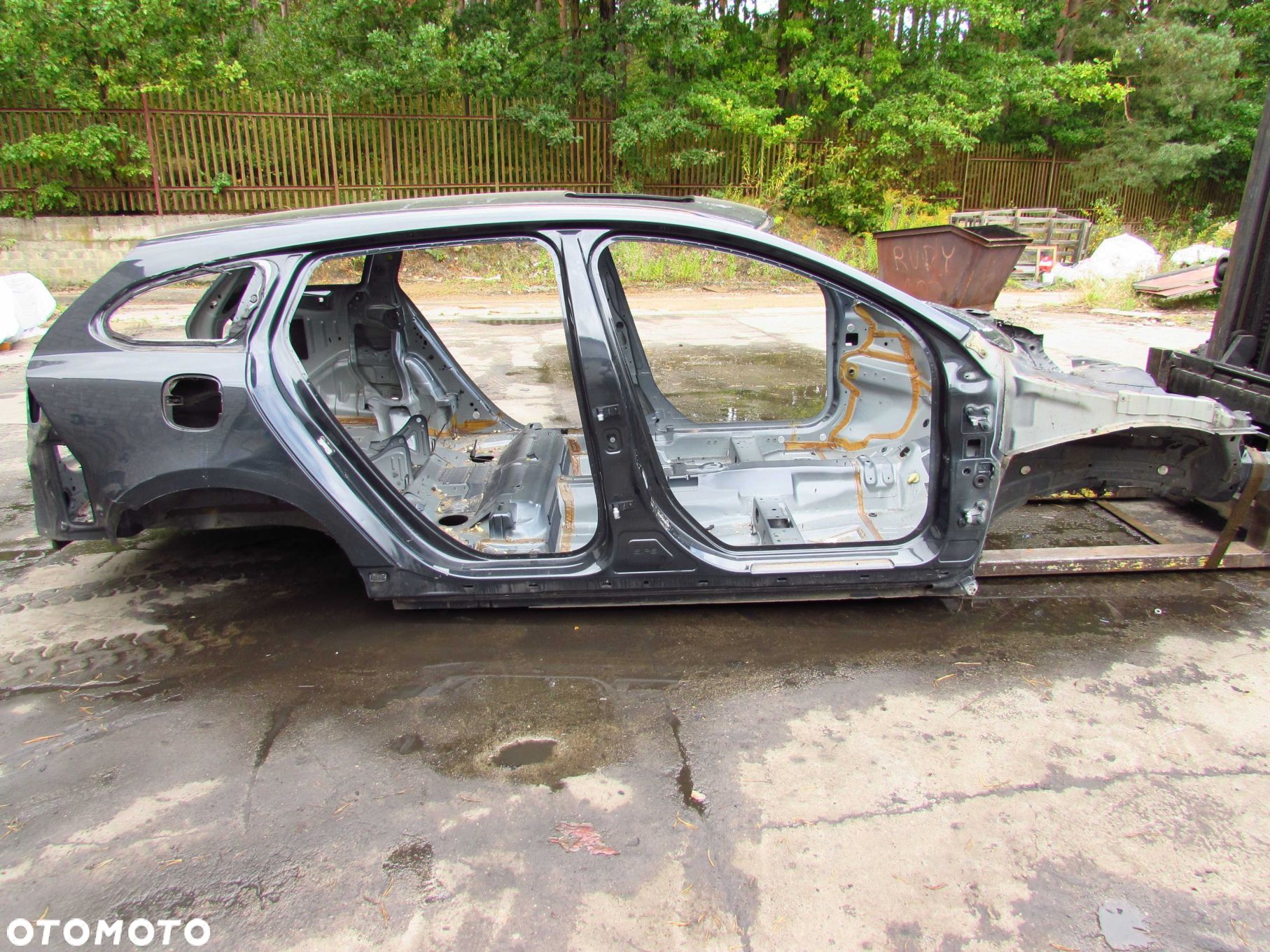 VOLVO S60 II V60 10-17 CWIARTKA PODLUZNICA PRZOD PRAWA 492-46 POMORSKIE - 1
