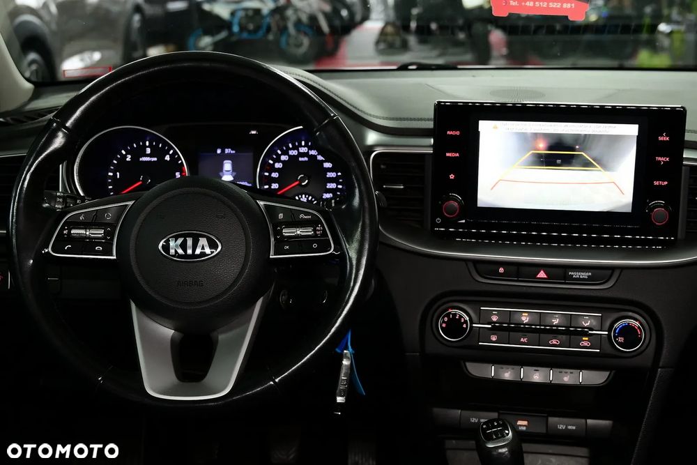 Kia Ceed - 25