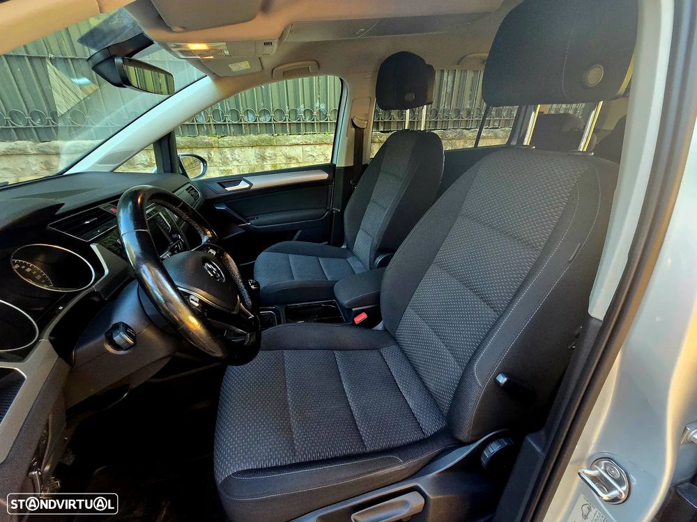VW Touran 1.6 TDI Confortline - 8