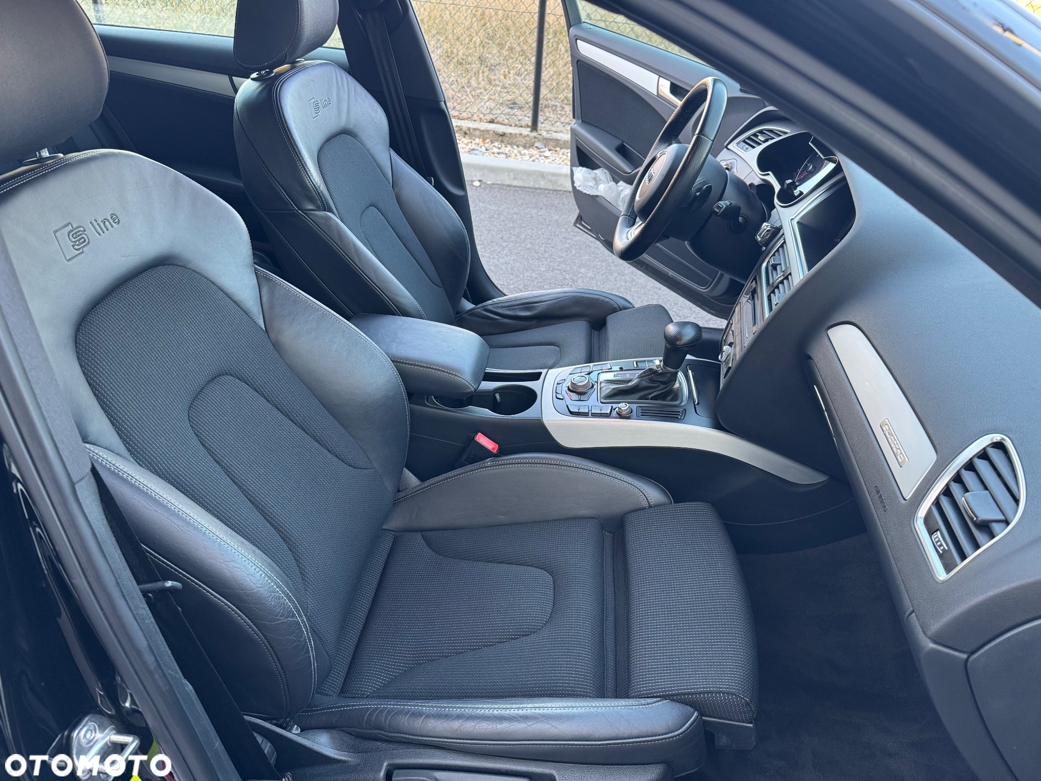 Audi A4 Avant 2.0 TDI DPF quattro S tronic S line Sportpaket - 29