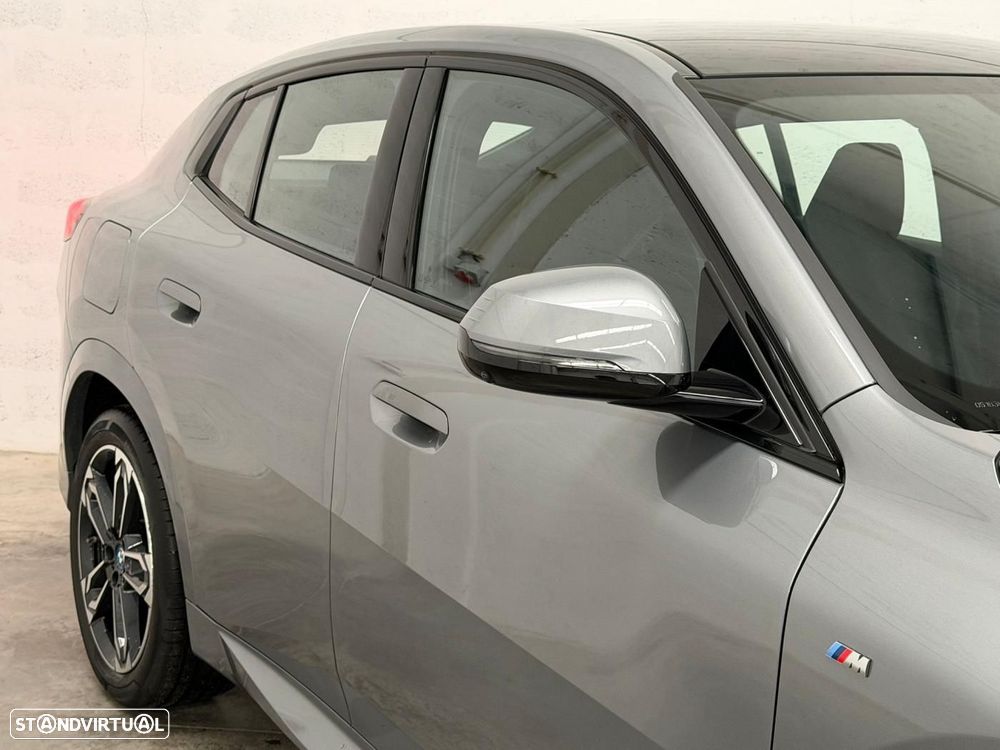 BMW iX2 eDrive20 Pack Desportivo M Pro - 12