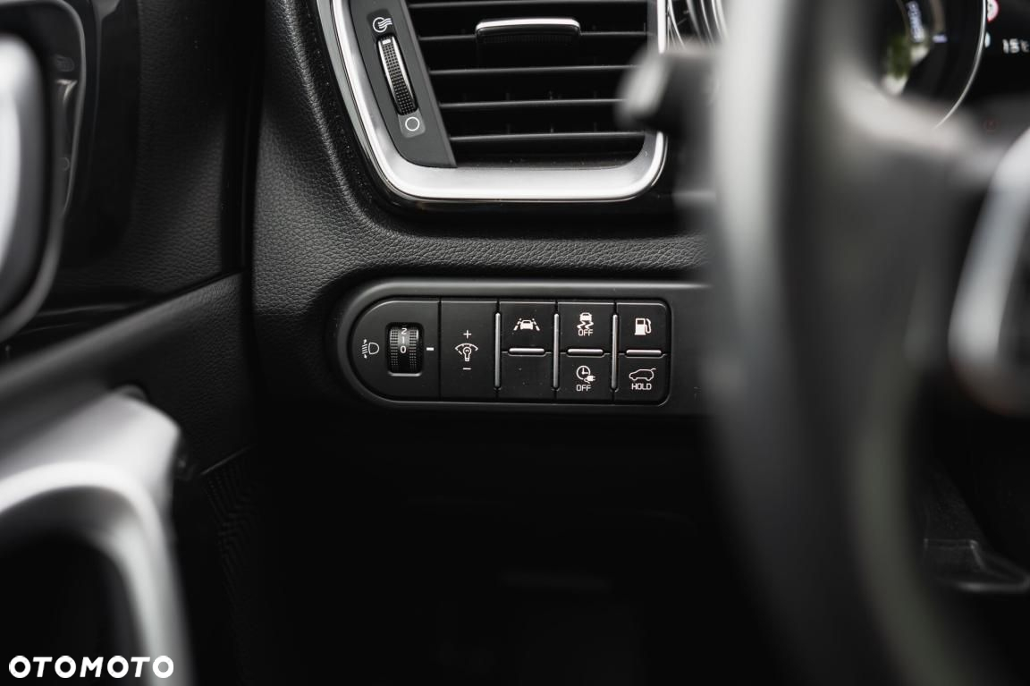 Kia XCeed - 29