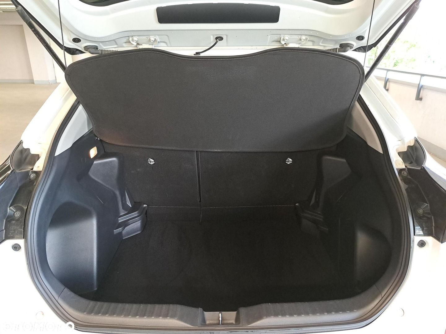 Toyota Yaris Cross - 12