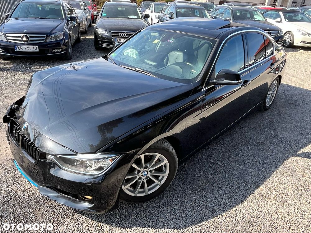 BMW Seria 3 318d xDrive M Sport - 29