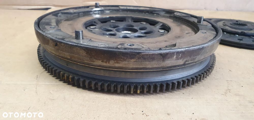 Sprzęgło tarcza docisk koło dwumas BMW X1 E84 2.0D 1240523 - 3