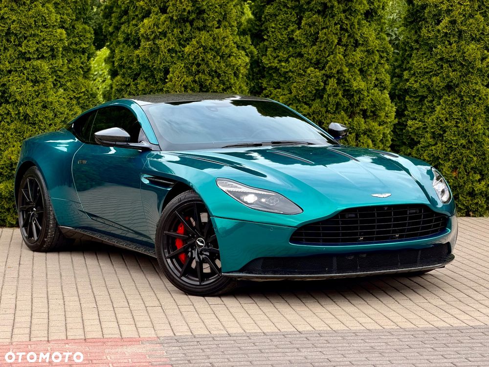 Aston Martin DB11 - 19