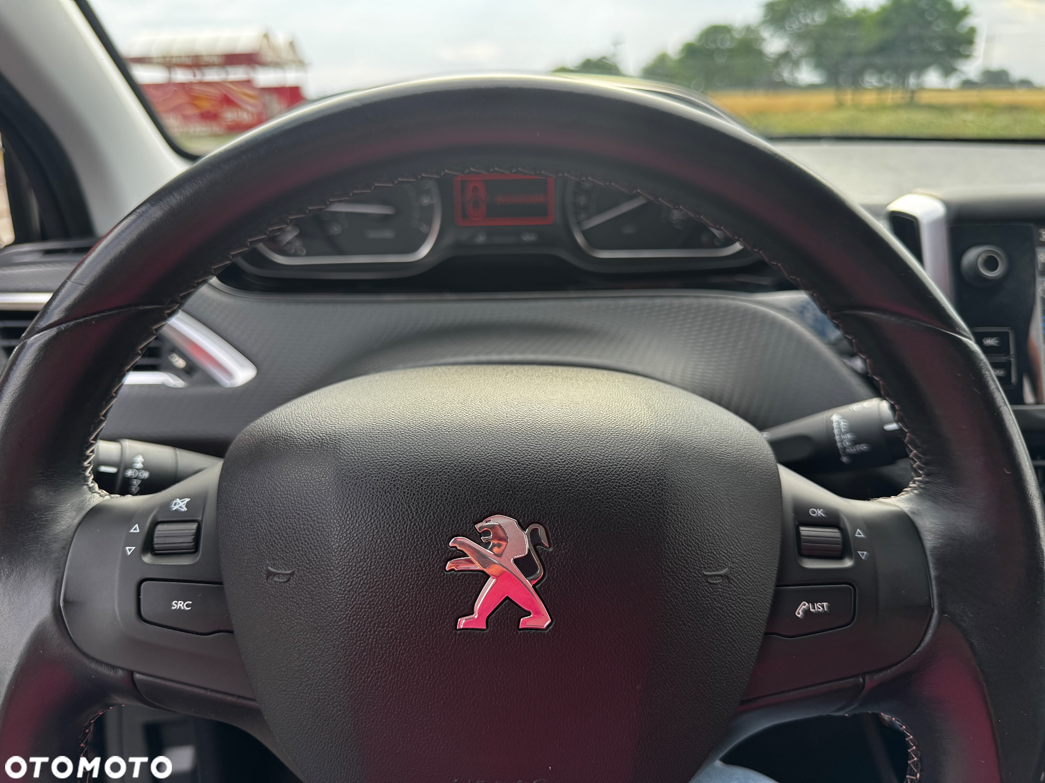 Peugeot 208 1.2 PureTech Allure - 18