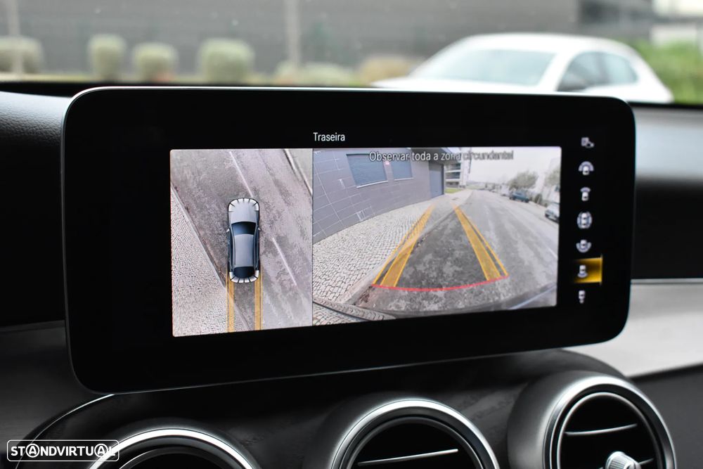 Mercedes-Benz GLC 300 e Coupe 4Matic 9G-TRONIC AMG Line - 46