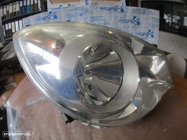 Farol 3510052K00 OPEL AGILA B 2009 1.0I 65CV 5P CINZENTO DRT H4 VALEO - 1