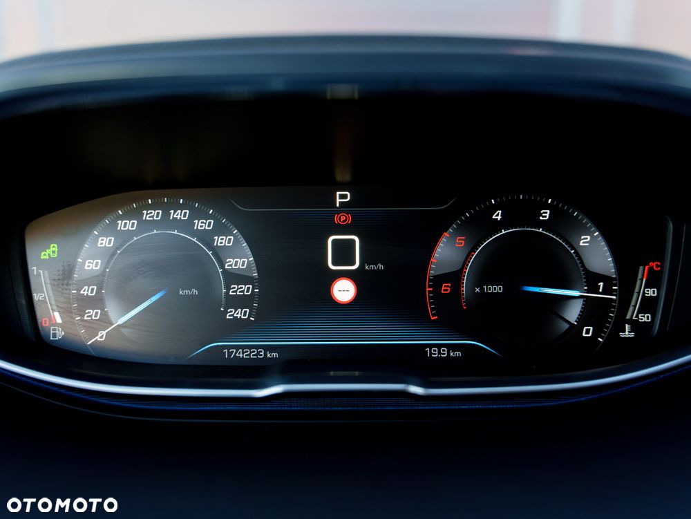 Peugeot 5008 BlueHDI 130 EAT8 Allure Business-Paket - 23