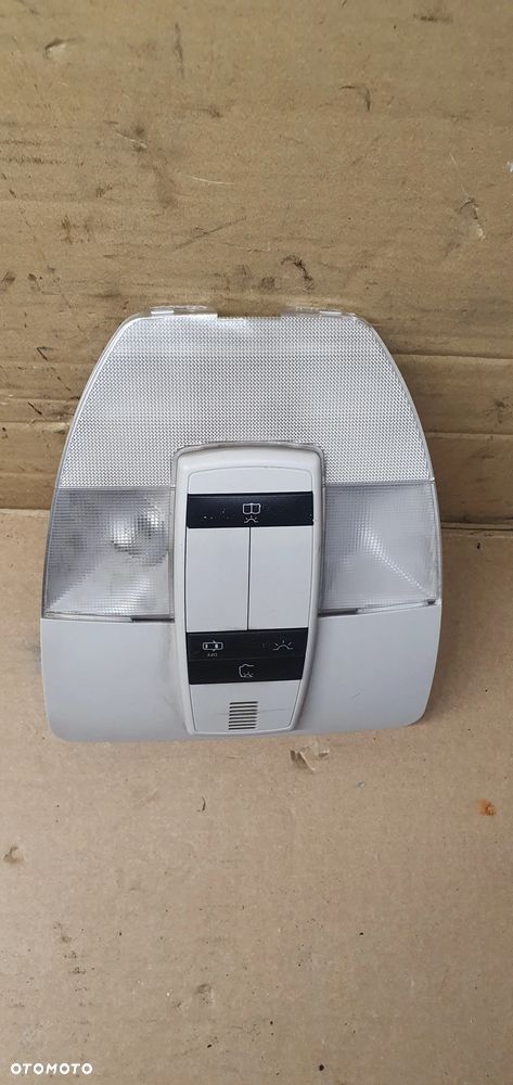 Lampka podsufitki oświetlenie kabiny Mercedes W245 A1698203901 - 3