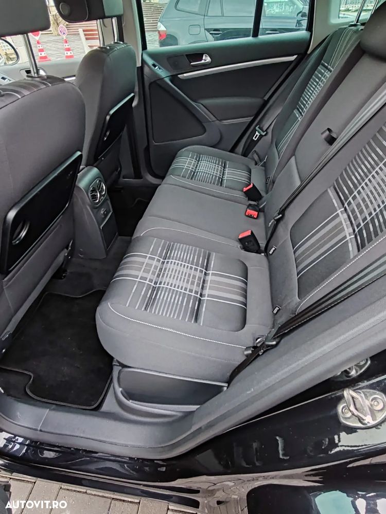 Volkswagen Tiguan 2.0 TDI SCR 4MOTION BlueMotion Technology DSG Lounge Sport & Style - 14