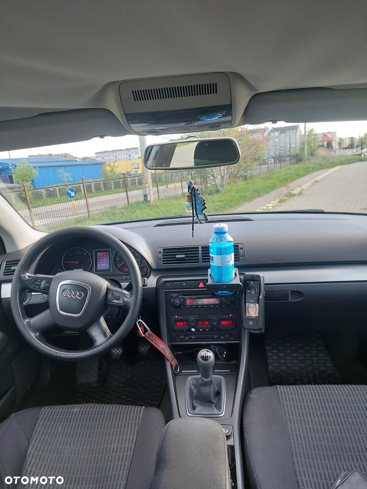 Audi A4 Avant 2.0 TDI - 11