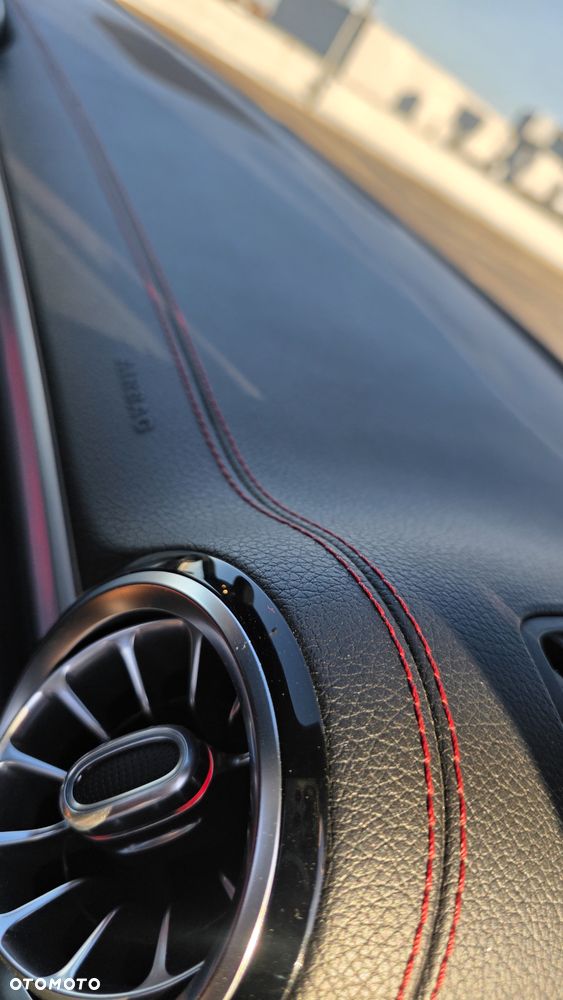 Mercedes-Benz CLA 200 d AMG Line 8G-DCT - 17