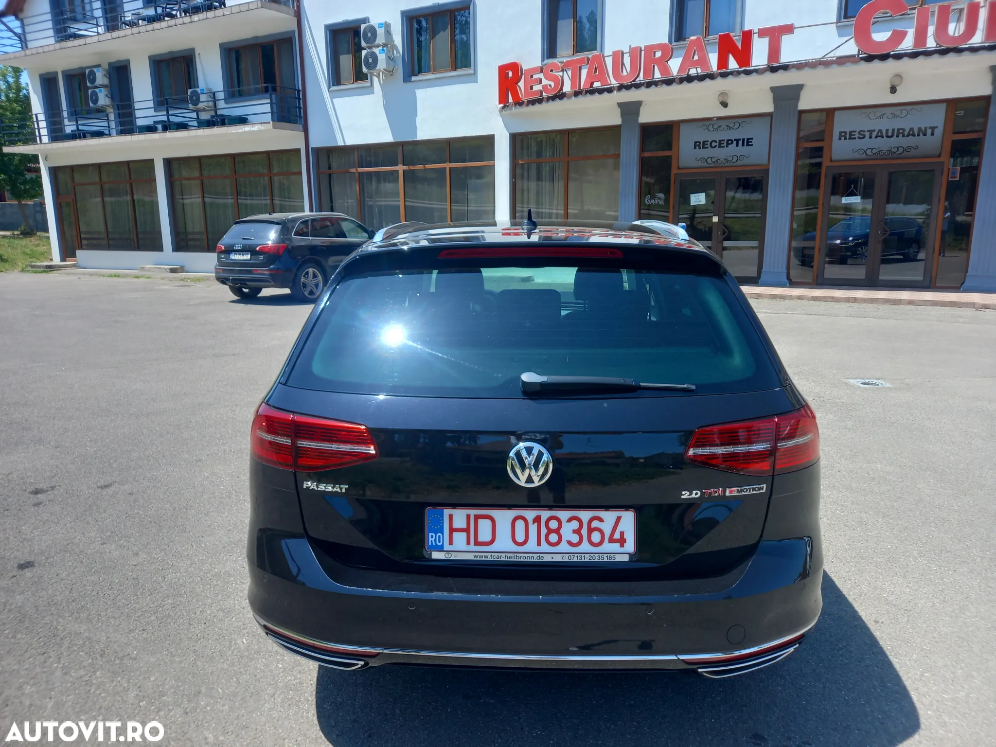 Volkswagen Passat Variant 2.0 TDI DSG 4Motion Highline - 17