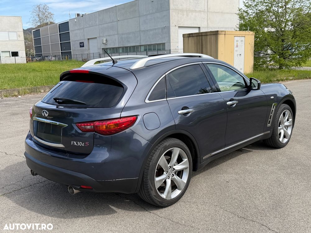 Infiniti FX 30 FX30d AWD Aut. S Premium - 3