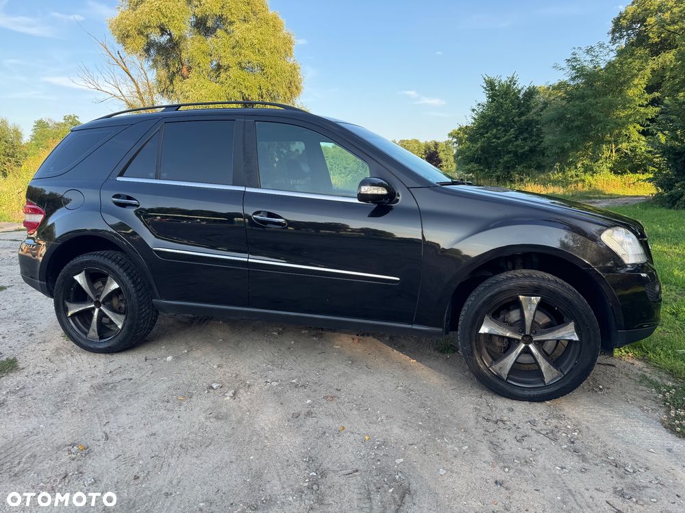 Mercedes-Benz ML 350 4-Matic - 7