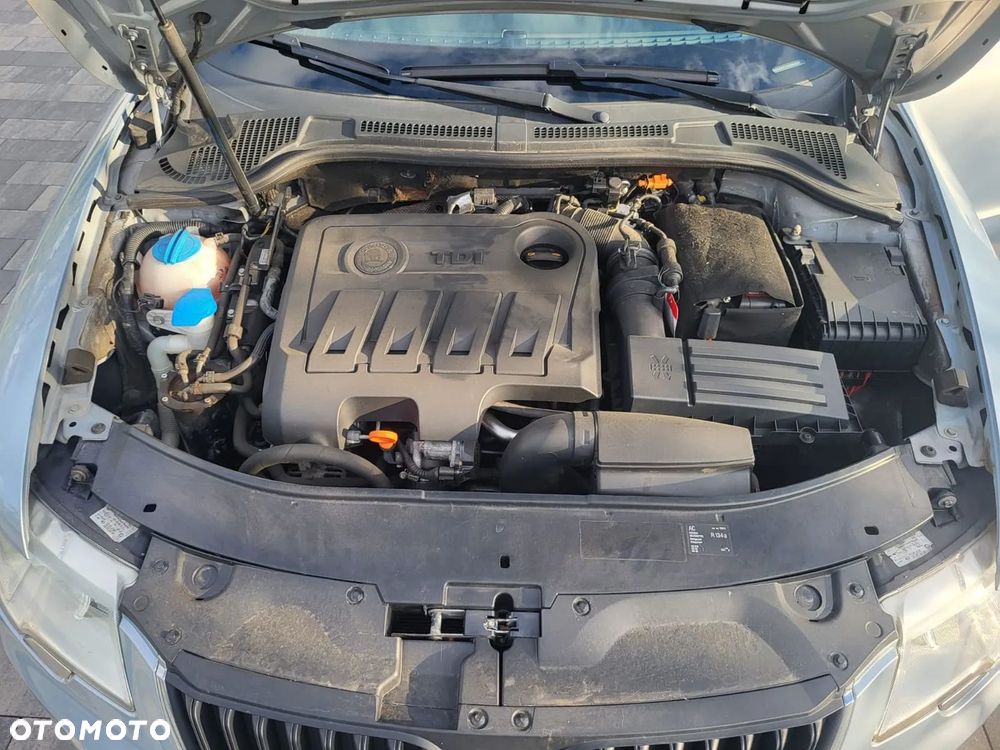 Skoda Superb 2.0 TDI Comfort - 16