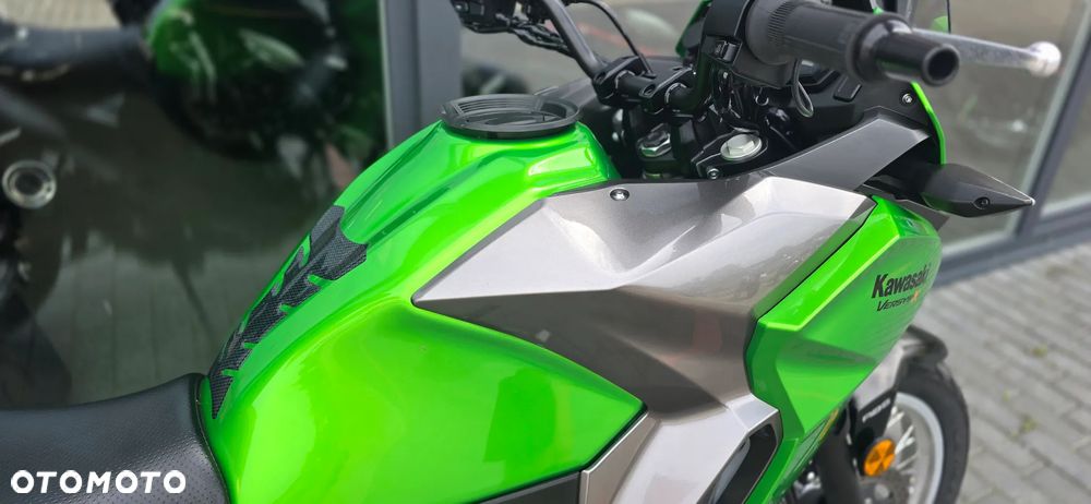 Kawasaki Versys-X 300 - 11