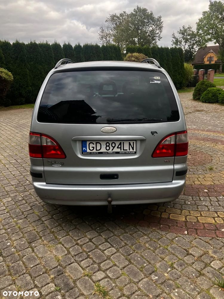 Ford Galaxy - 5