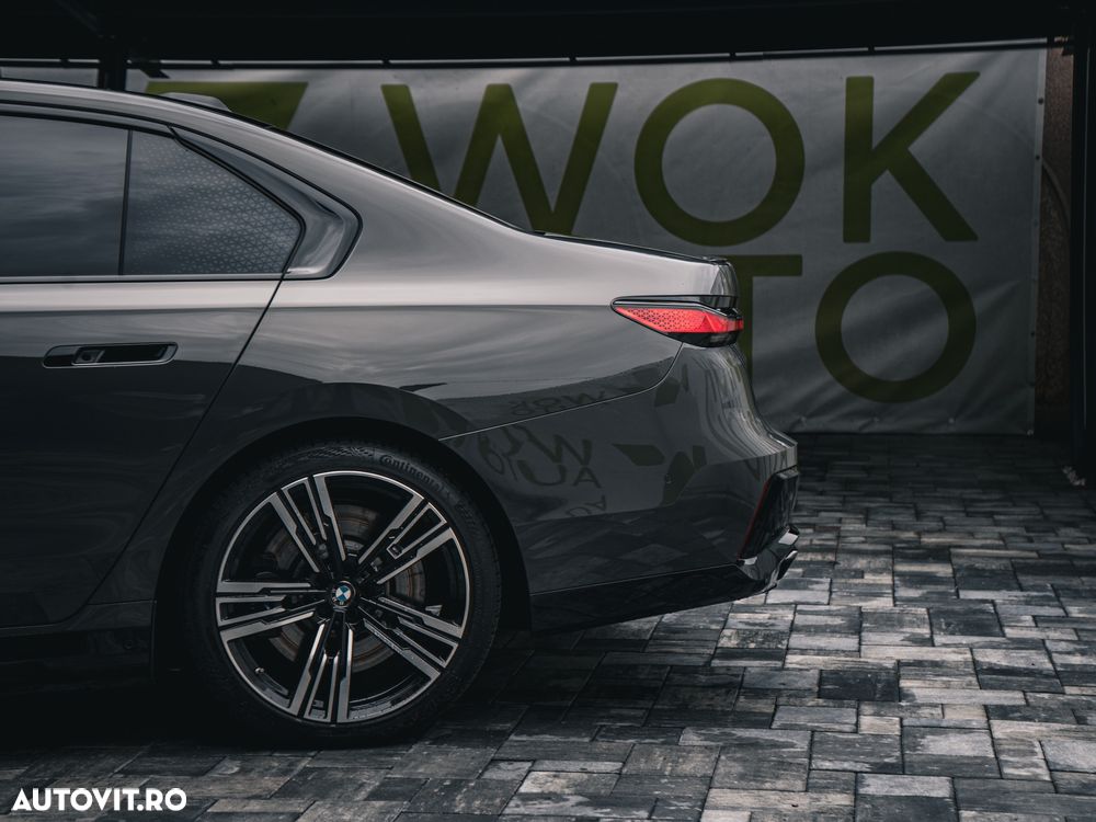 BMW M7 M760e xDrive AT PHEV - 9