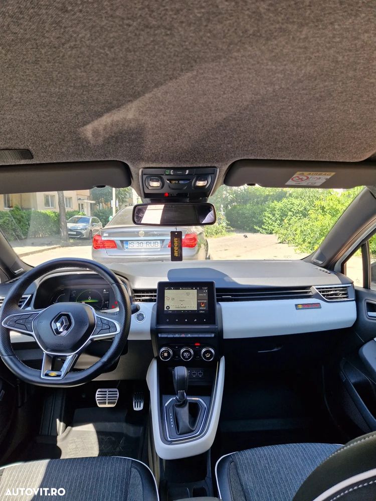 Renault Clio V E-Tech 145 Techno - 8