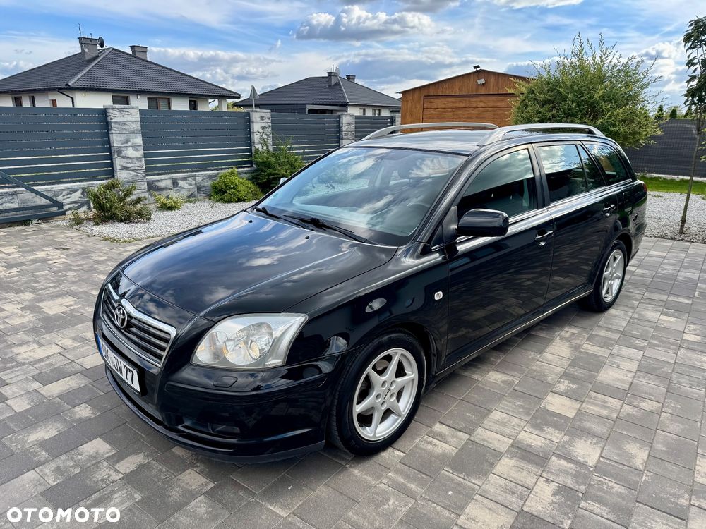 Toyota Avensis - 19