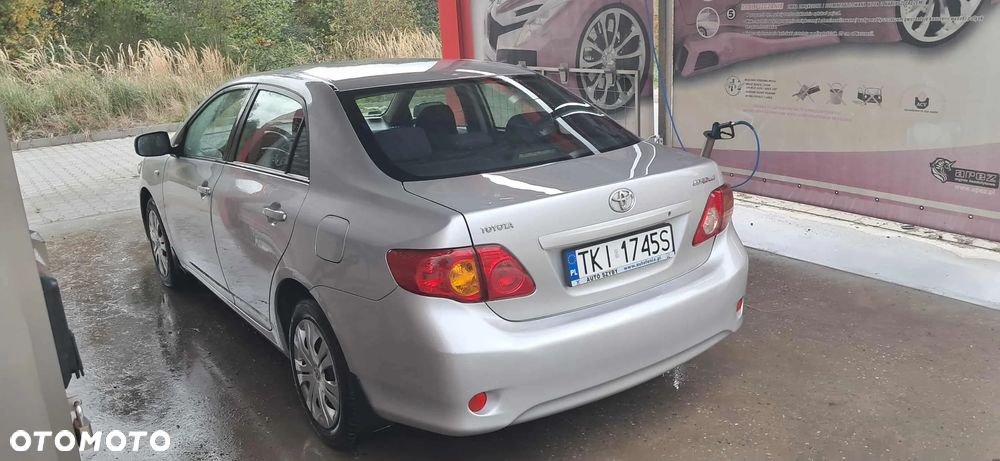 Toyota Corolla - 6