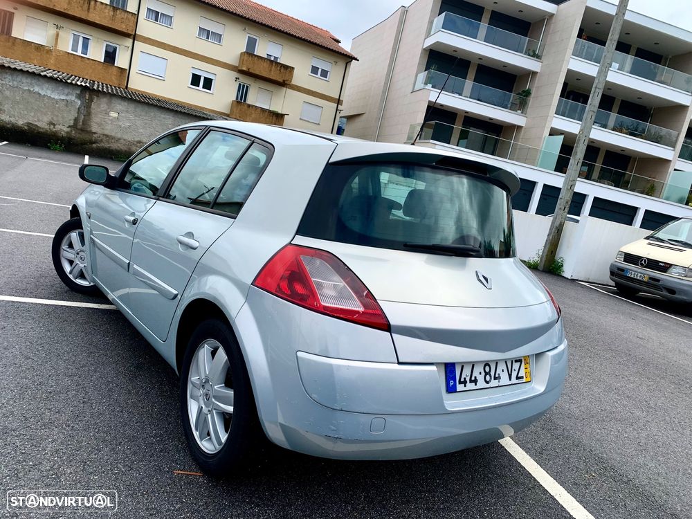 Renault Mégane 1.5 dCi Confort - 6