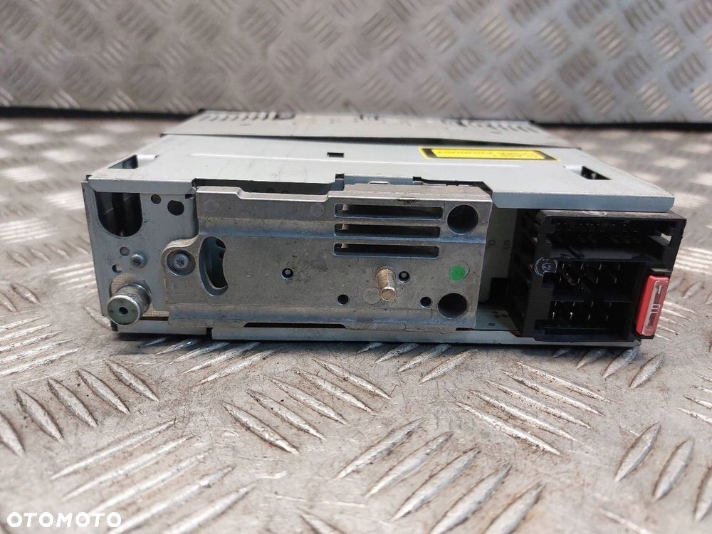 RADIO ODTWARZACZ  SKODA OCTAVIA I FL BLAUPUNKT ESSEN MP35 - 3