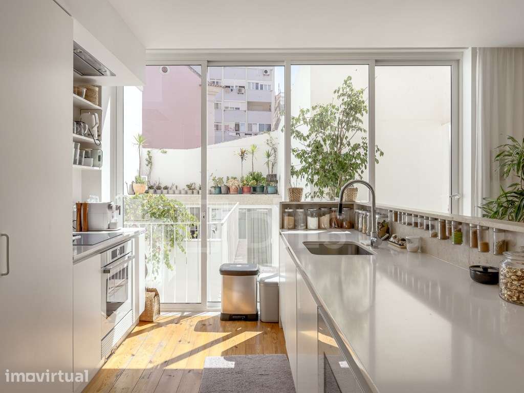 Apartamento T3+1 com jardim no Campo Pequeno, Lisboa - Grande imagem: 3/29