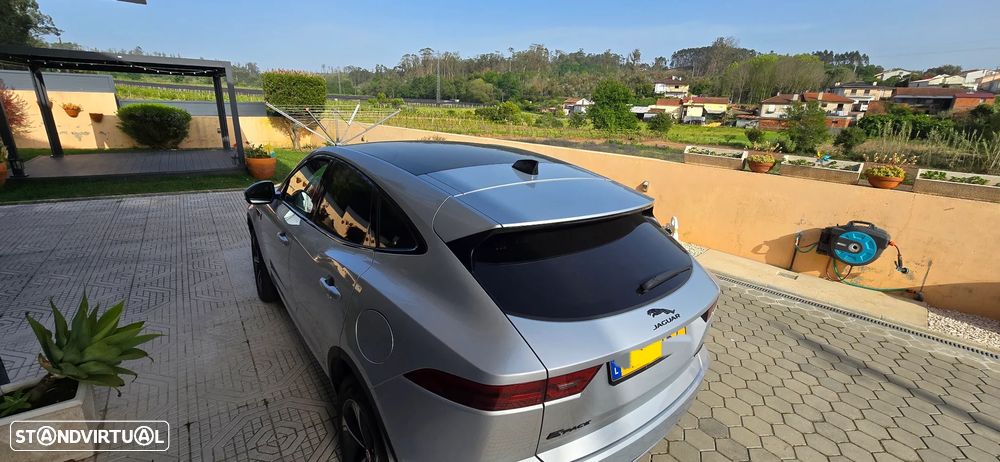Jaguar E-Pace 1.5 P300e R-Dynamic SE AWD Aut. - 6