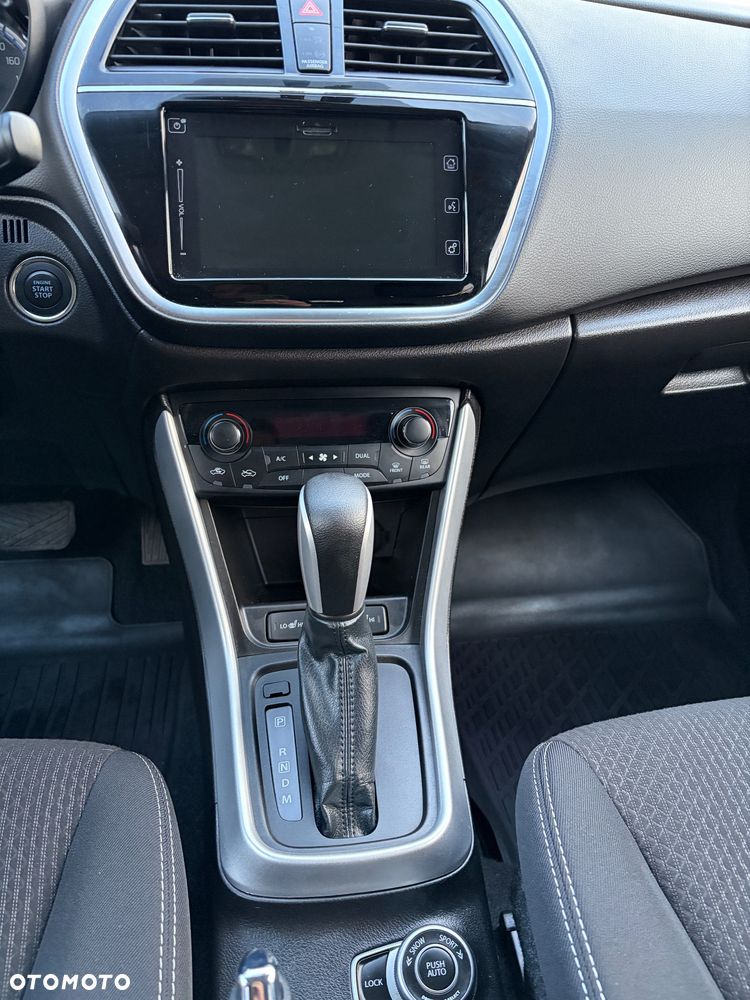 Suzuki SX4 S-Cross 1.4 SHVS Premium 4WD - 25