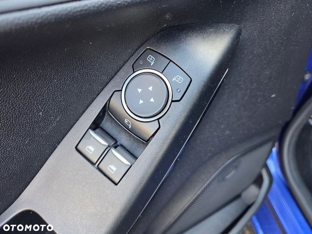 Ford Fiesta 1.0 EcoBoost S&S TITANIUM - 19