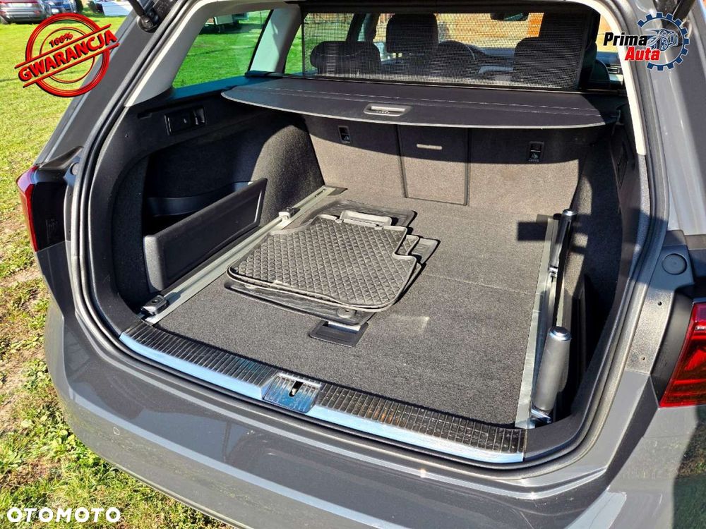 Volkswagen Passat - 27