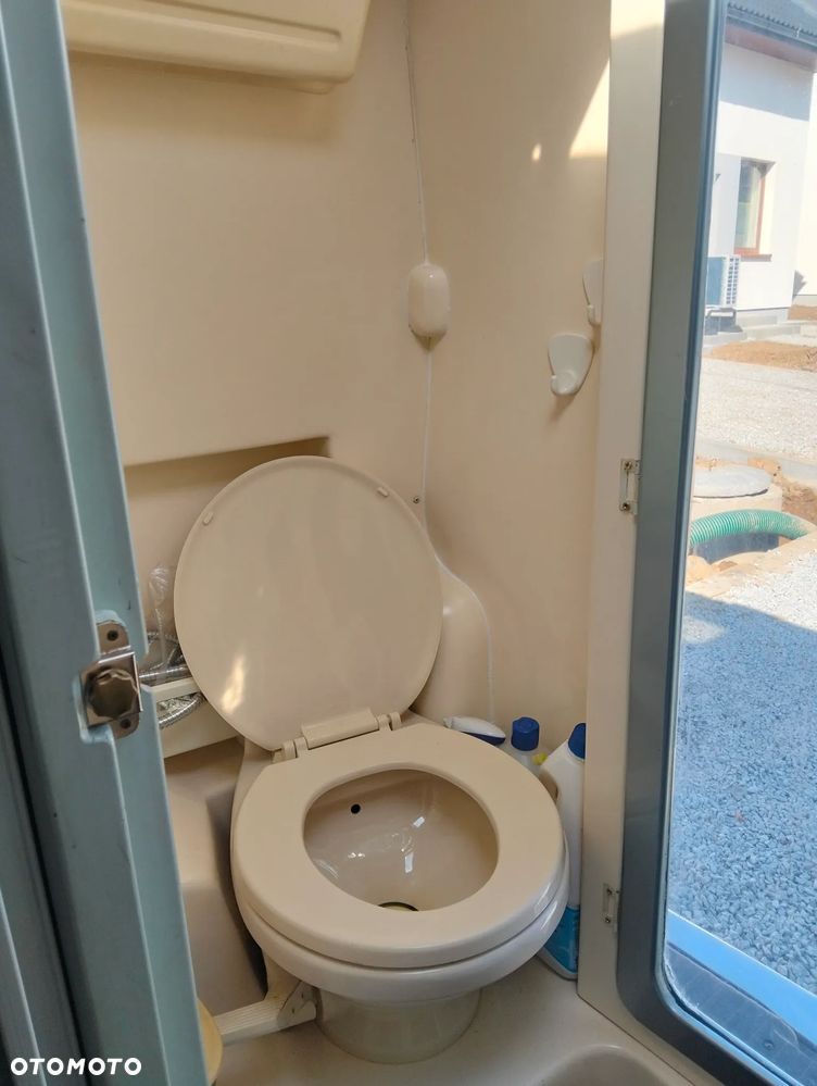 Volkswagen Caravelle - 20