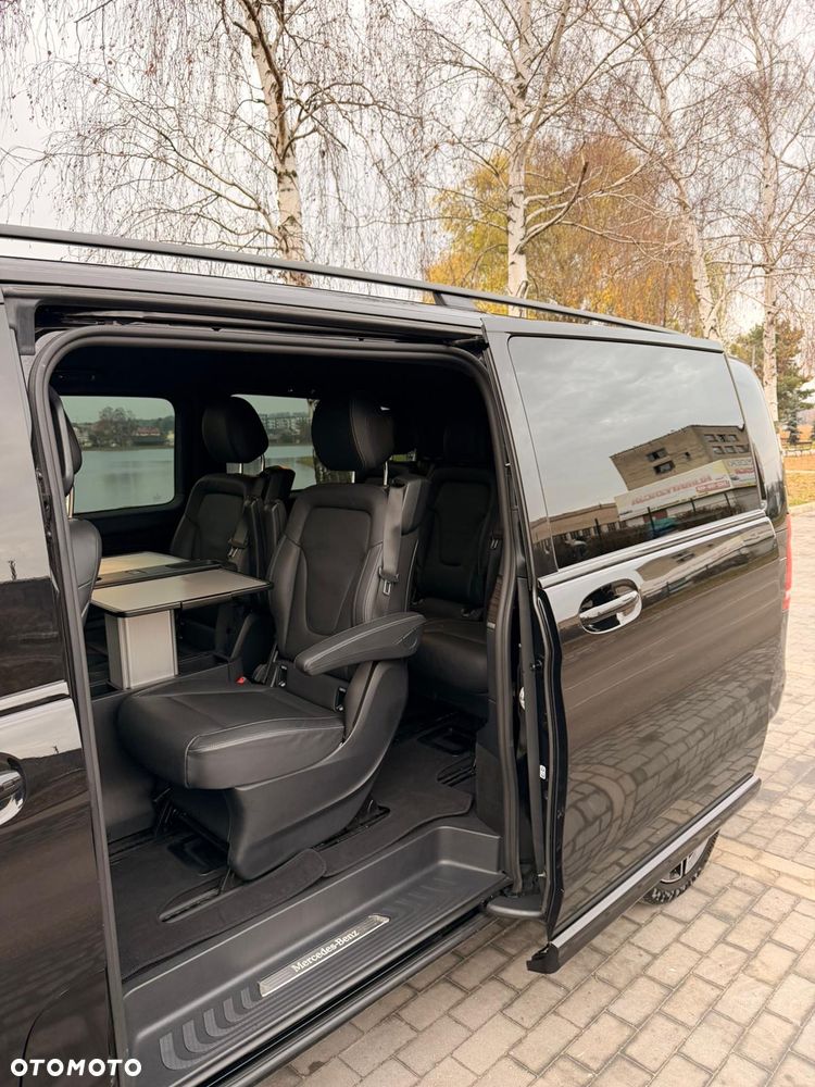 Mercedes-Benz Klasa V - 9