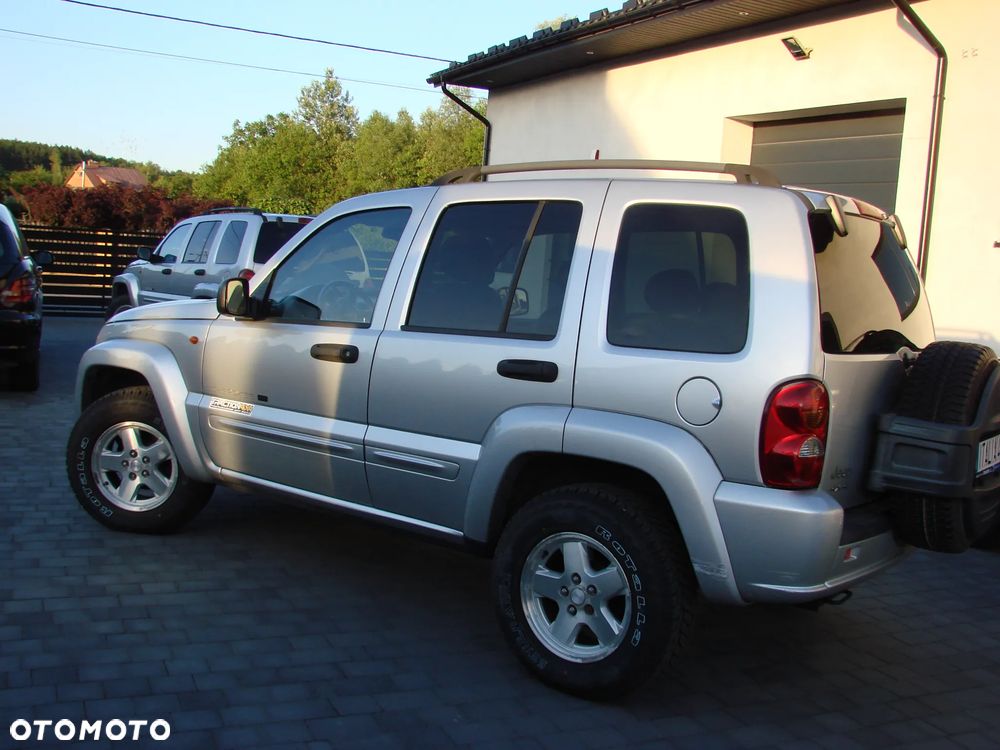 Jeep Cherokee 2.8 CRD Exclusive - 26