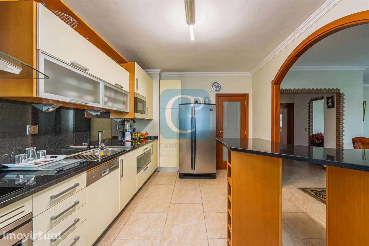 Moradia T3 com Restaurante, em Alfena, Valongo - Grande imagem: 4/44