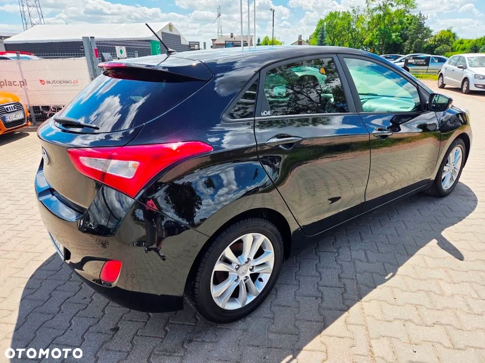 Hyundai i30 1.6 GDI Comfort - 8