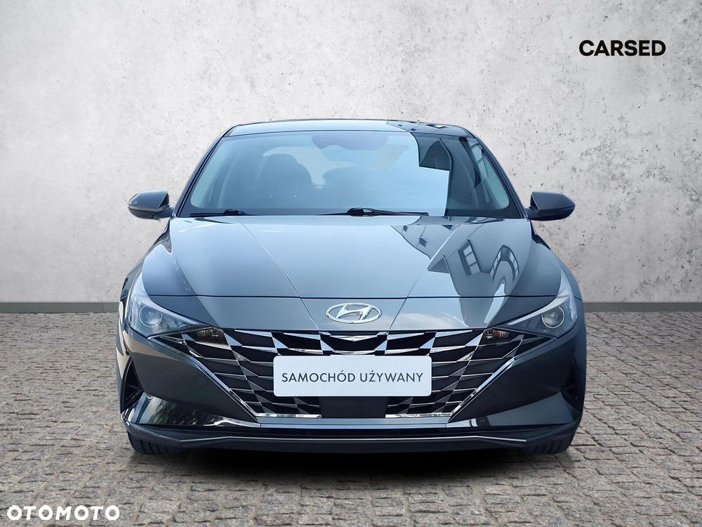 Hyundai Elantra - 10