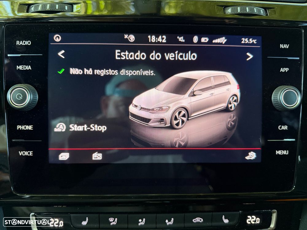 VW Golf - 42